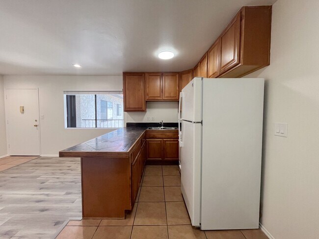 Interior Photo - 1625 257th St