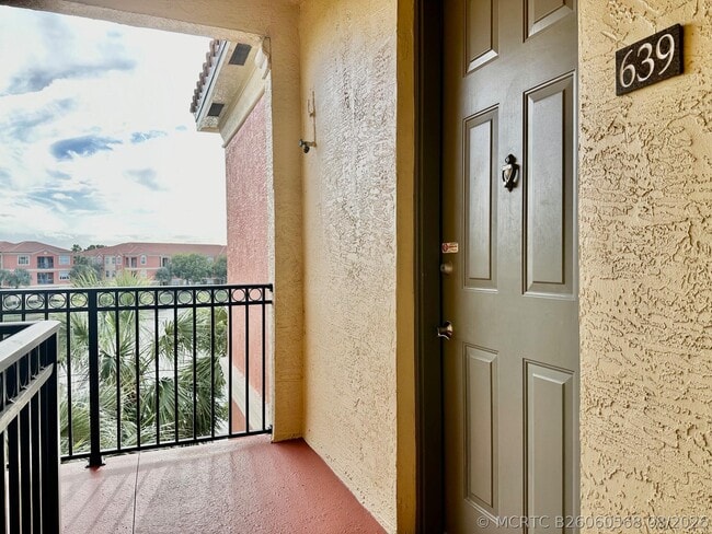 Building Photo - 4600 SW 160th Ave