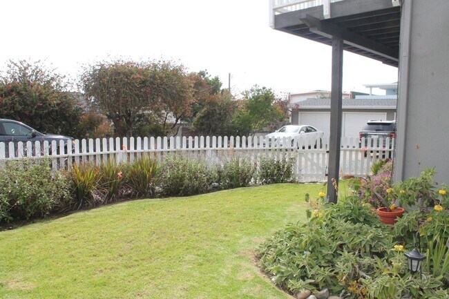 Building Photo - 41-8th Street Cayucos, CA    923430