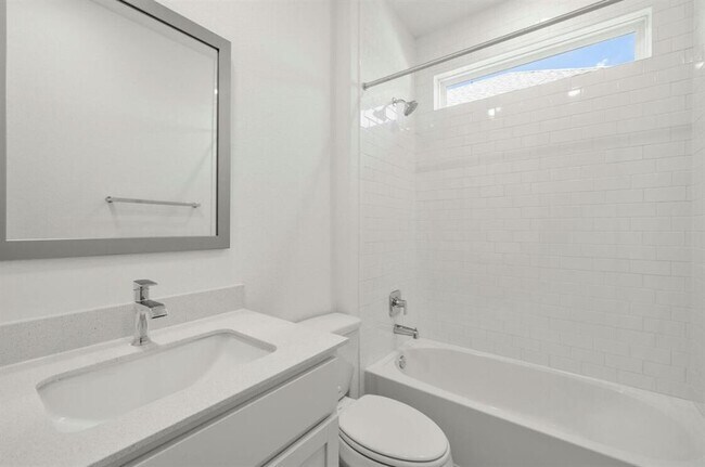 Building Photo - 2309 Magnolia Hl Dr