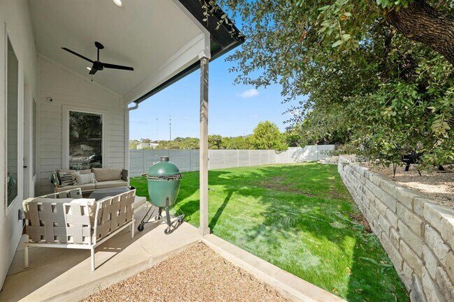 Building Photo - 14908 Oklahoma St