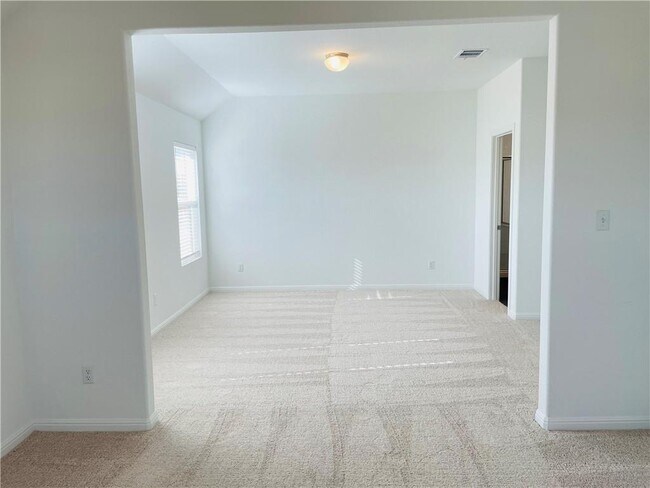 Building Photo - 2605 Bantry Rd