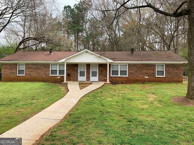 Primary Photo - 600 Freeman Dr