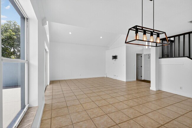 Building Photo - 8225 Pelican Harbour Dr