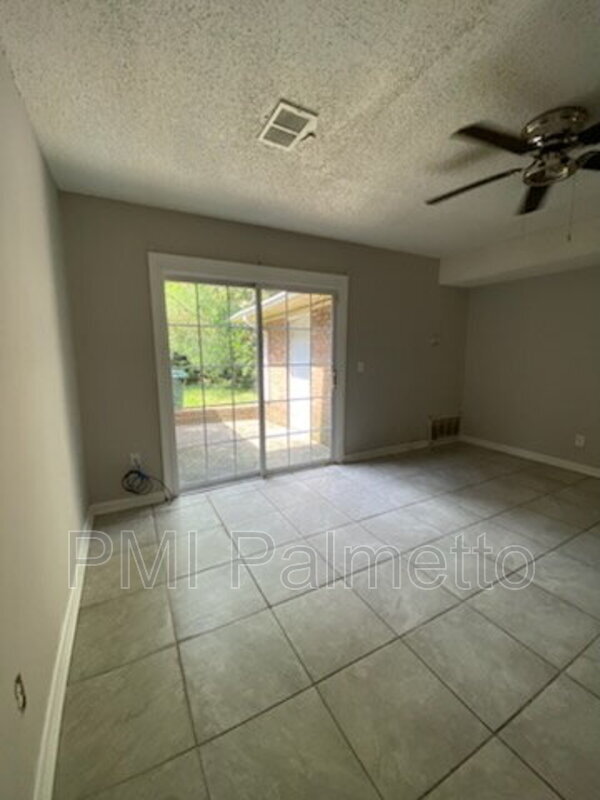 Building Photo - 3411 Brookwood Ct