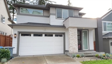 Building Photo - STUNNING 4-Bedroom Lake Tapps Home w/2-Car Garage and A/C!!