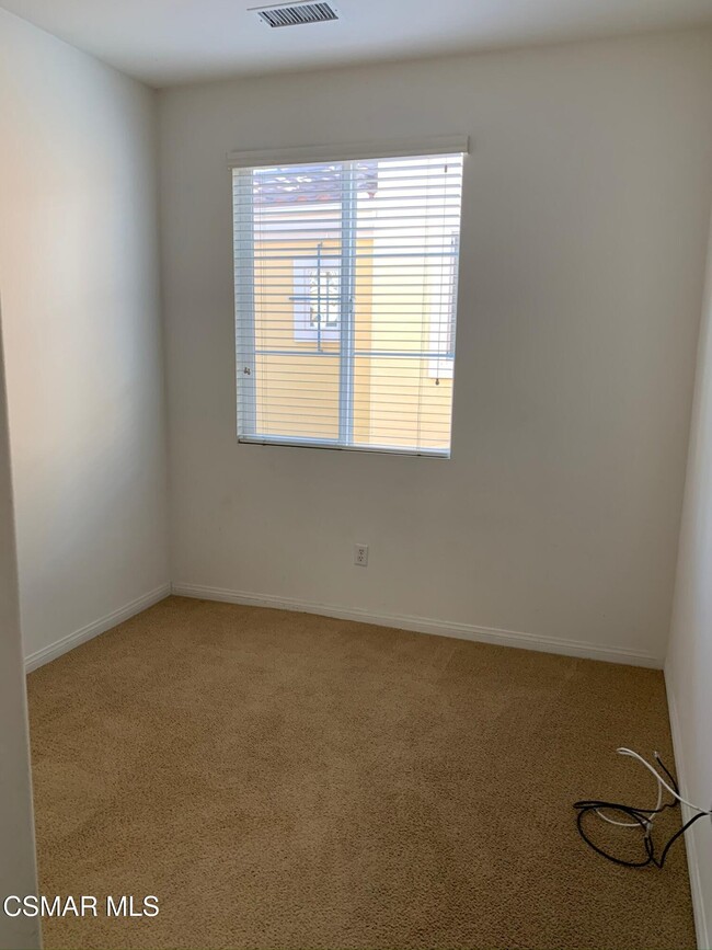 Building Photo - 4121 Paredo Way