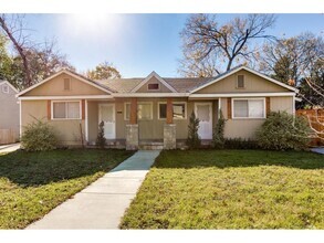 Building Photo - Dexter Duplex