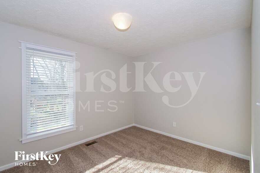 Building Photo - 12510 Bentley Blvd