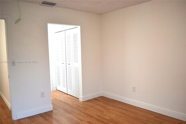 Building Photo - 6475 SW 129th Pl