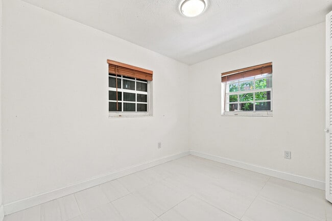 Building Photo - 10275 SW 152nd St