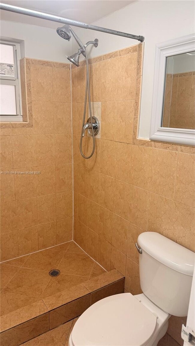 Building Photo - 7430 Miami Lakes Dr