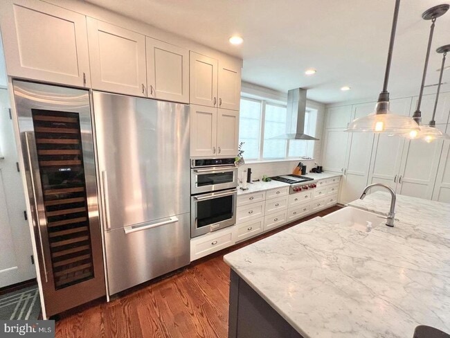 Building Photo - 1420 Paloma Way NW