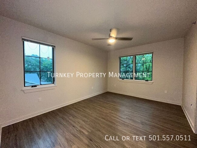 Building Photo - 3223 Kavanaugh Blvd