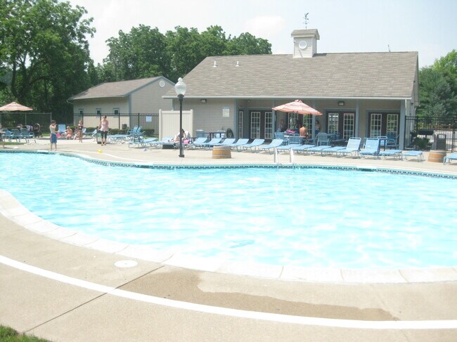 Penn's Farm Swiming Pool - 116 Brandywine Dr