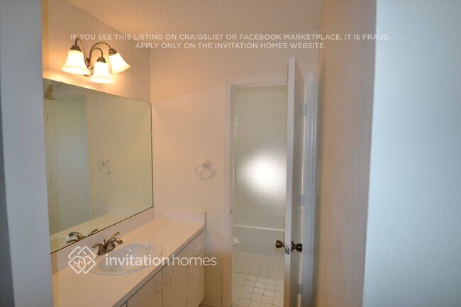 Building Photo - 18150 SW 153rd Ct