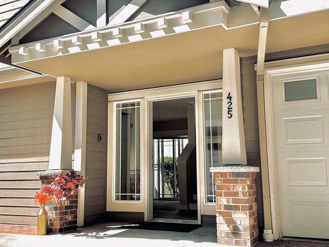 Primary Photo - Beautiful, Luminous 2BR | 2.5BA in the Hea...