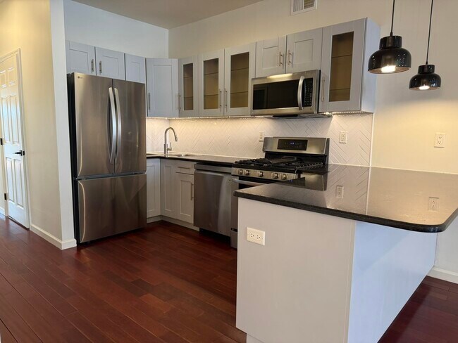 Building Photo - 49 Belmont Ave