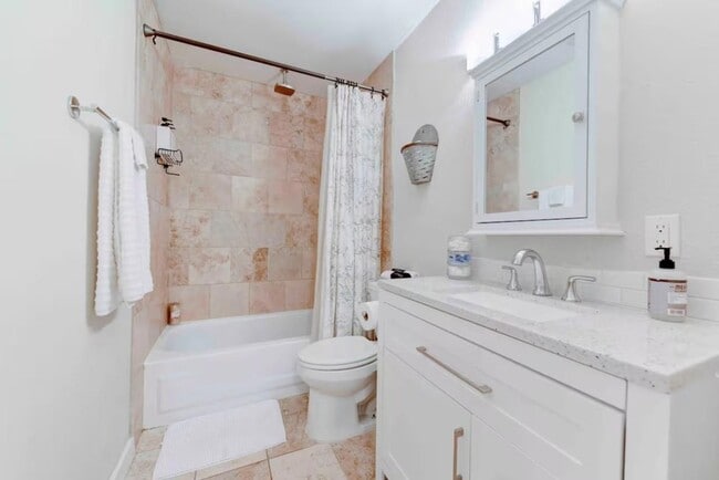 Building Photo - 3601 Menchaca Rd