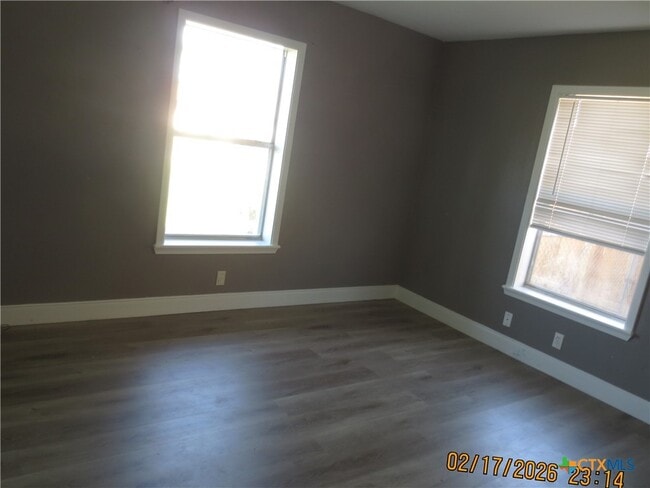 Building Photo - 2003 E Mimosa Ave