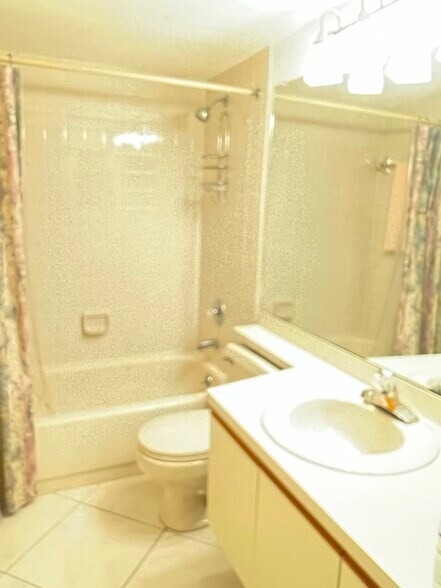 Building Photo - 7280 Coventry Ct