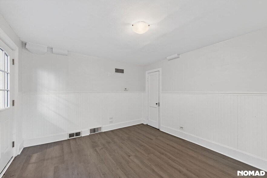 Building Photo - 821 Onslow St