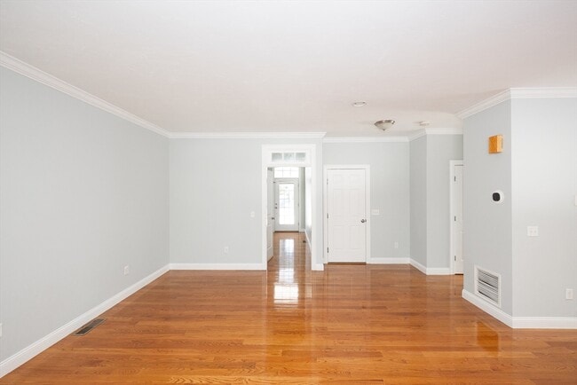 Building Photo - 4 Cyrus Way