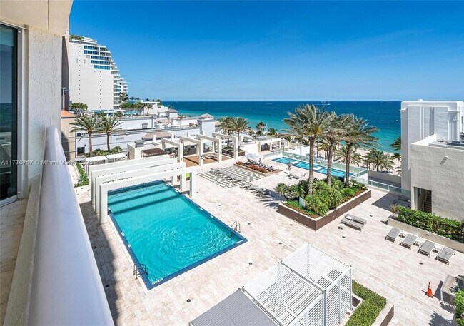 Building Photo - 101 S Fort Lauderdale Beach Blvd