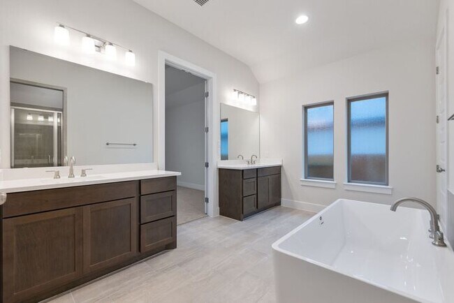 Building Photo - 626 Bay Breeze Dr