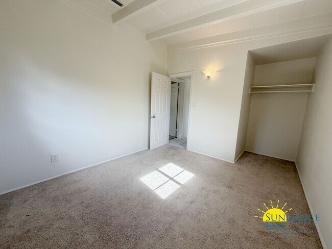 Building Photo - Lovely 3 Bedroom Home in Fort Walton