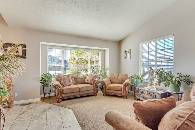 Building Photo - 4573 5505 W
