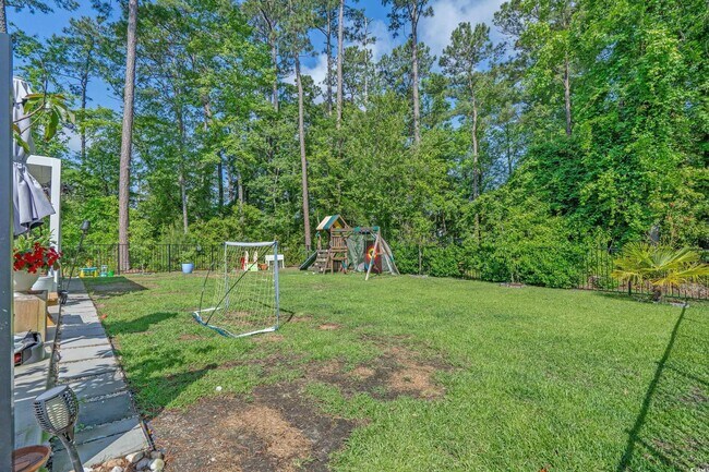 Building Photo - 1011 Maxwell Dr