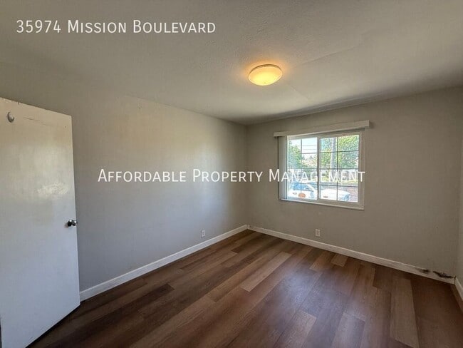 Building Photo - 35974 Mission Blvd