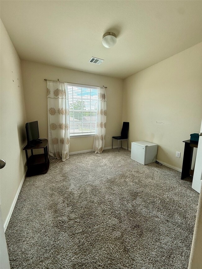 Building Photo - 4703 S Richwood Dr