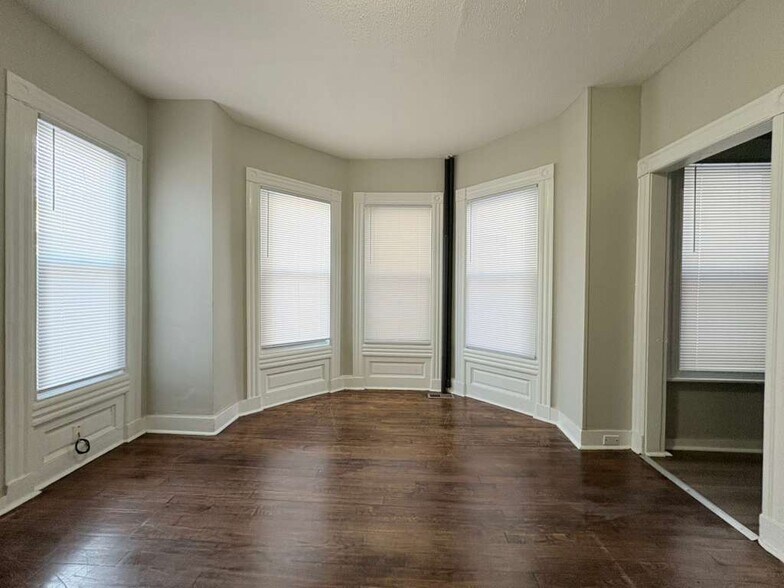 Building Photo - 552 Dixwell Ave