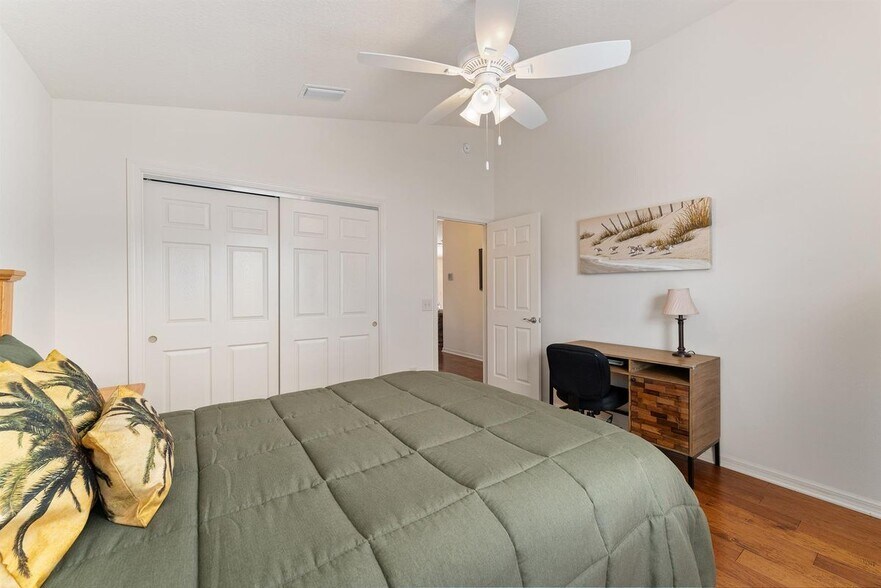 Building Photo - 1382 Viola Ct