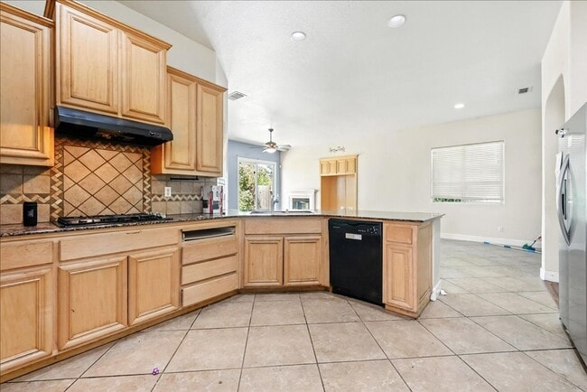 Building Photo - 5733 Spenlow Way