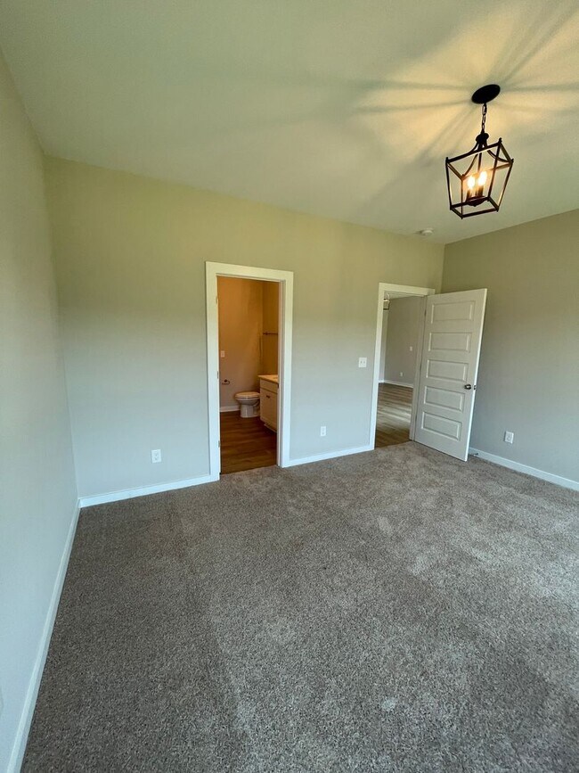 Building Photo - Home for Rent in Meridianville, AL!!! Avai...