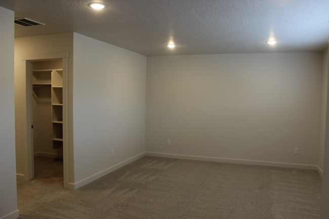 Building Photo - 139 E Lamotte Peak Ln