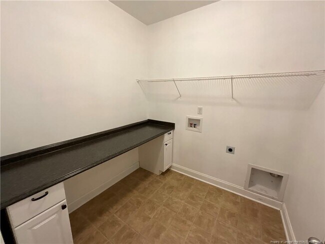 Building Photo - 269 Fountain Grove Dr