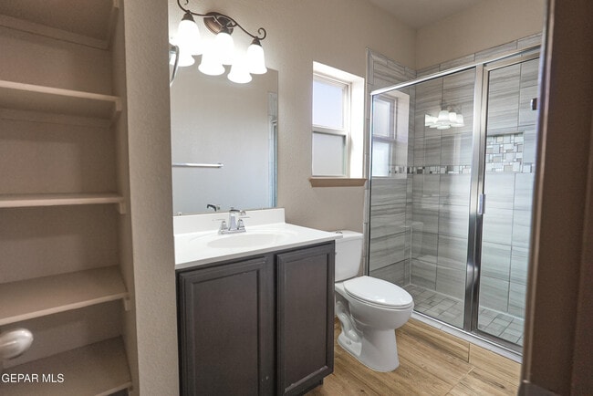 Building Photo - 4941 Ruben Soto