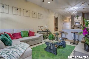 Building Photo - 1542 N Alamo St