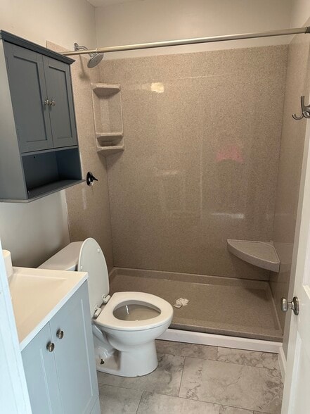Bathroom - 1149 Louisville Ave