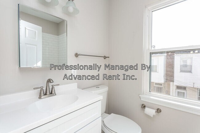 Building Photo - 2800 Miles Ave