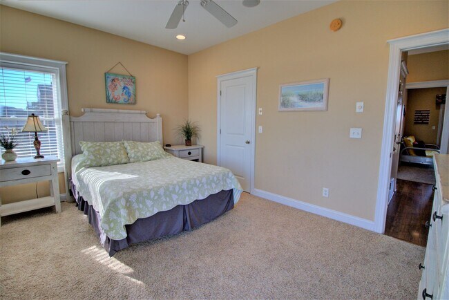 Building Photo - Pet Friendly Off Season Rental 4 Bedroom Oceanfront next to North Topsail Seaview Pier 12/1/2025 ...