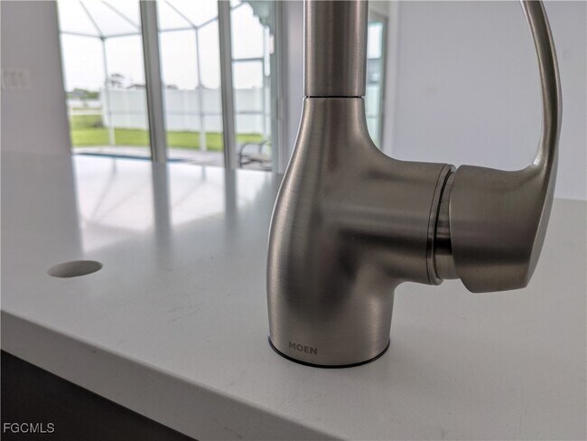 Building Photo - 3027 SW 16th Pl