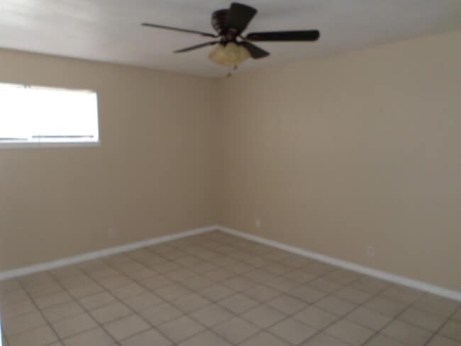Building Photo - 4549 Gollihar Rd
