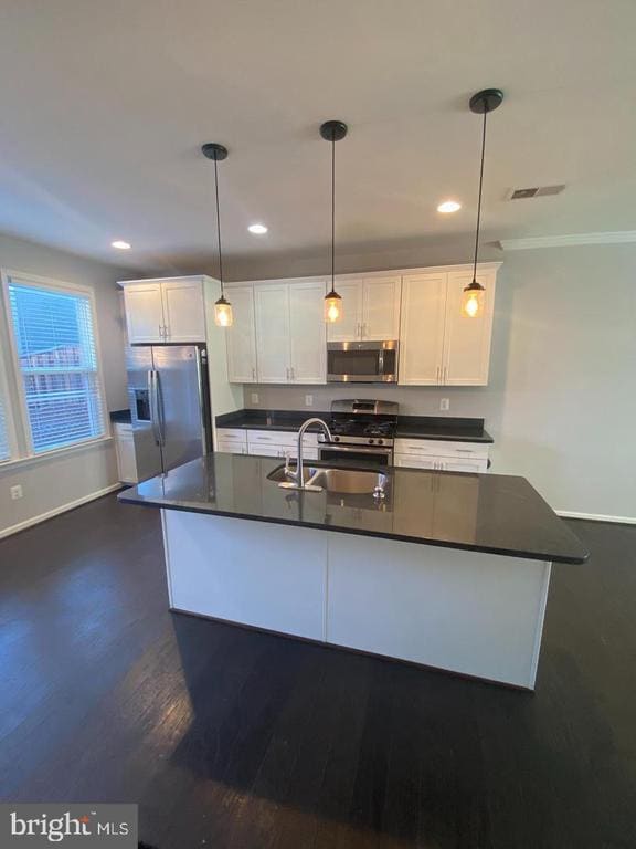 Building Photo - 8929 Quarry Rd