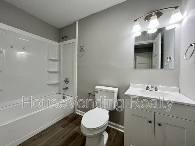 Building Photo - 310 Norris Ave