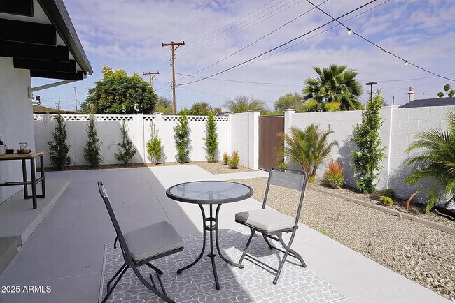Building Photo - 2223 N 74th St